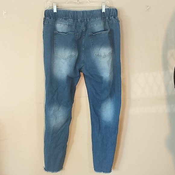 Distressed Stretchy Jeans - Picture 2 of 5